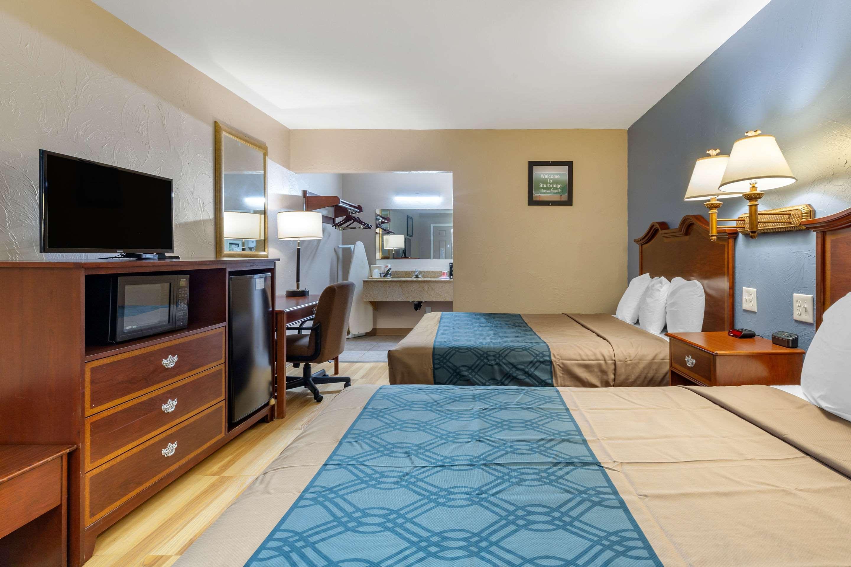 Econo Lodge Sturbridge Route 20 Exterior foto